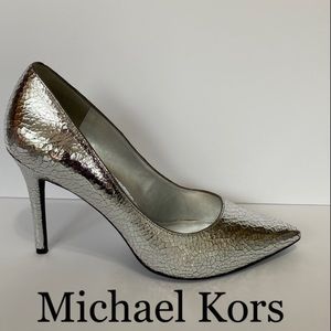 MICHAEL KORS Silver / Black Crackle Metallic Sexy Heels !!! Size 9.5